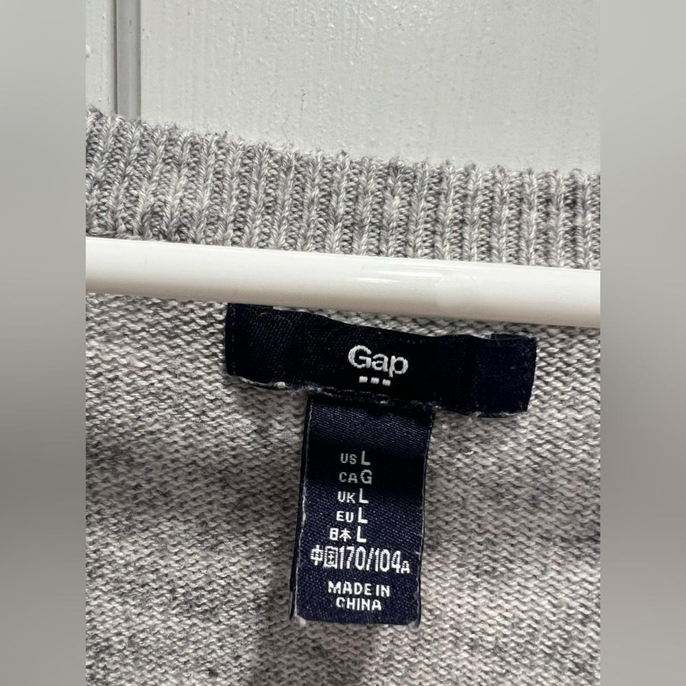 GAP Gray Drawstring Hem Scoop Neck Athletic Knit Sweater SIZE LARGE Pre Loved - Picture 3 of 7